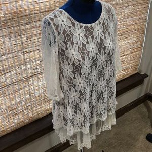 Lady Noiz beautiful lace dress NWOT